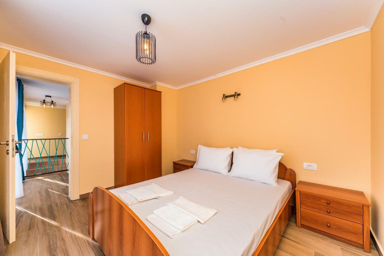 Apartments Sole Mar Sutomore Exterior photo